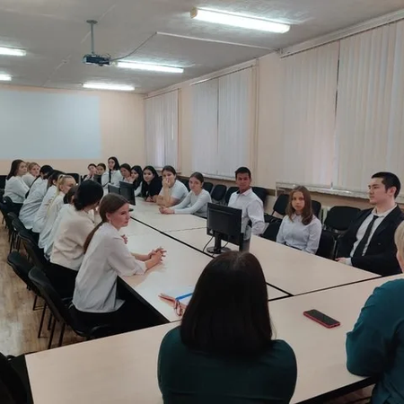 ВСТРЕЧА СТУДЕНТОВ С РАБОТОДАТЕЛЯМИ – ПЕРВЫЙ ШАГ К ТРУДОУСТРОЙСТВУ