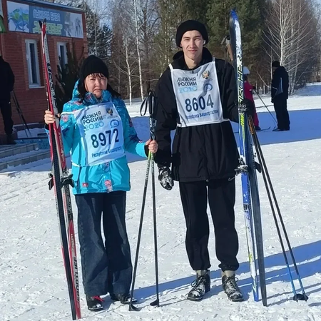 СОТРУДНИКИ КОЛЛЕДЖА ПРИНЯЛИ УЧАСТИЕ В СОРЕВНОВАНИЯХ ПО ЛЫЖАМ