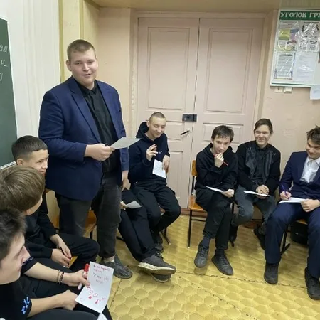 В рамках «Недели психологии» педагог-психолог Ольга Колеганова с обучающимися группы 23-25 провела психологический тренинг «Раскрой свой мир, ты не один»