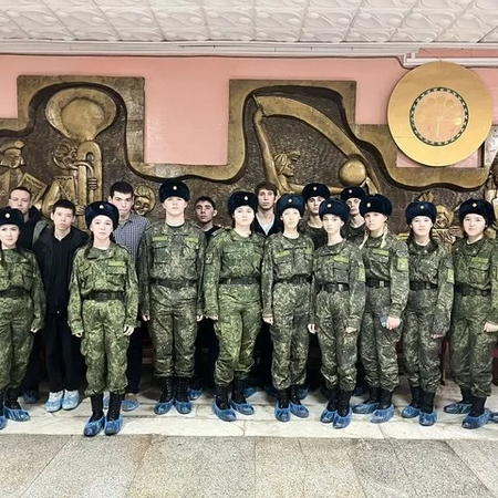 ЭКСКУРСИЯ В ДВОРЕЦ ДЕТСКОГО ЮНОШЕСКОГО ТВОРЧЕСТВА