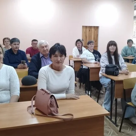 В КОЛЛЕДЖЕ ПРОДОЛЖАЮТ ПРОХОДИТЬ РОДИТЕЛЬСКИЕ СОБРАНИЯ