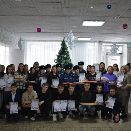 ПРАЗДНИК К НАМ ПРИХОДИТ