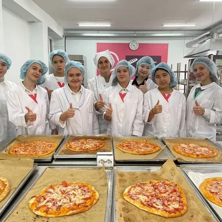 БИЛЕТ В БУДУЩЕЕ ПО ПРОФЕССИИ "ПОВАР, КОНДИТЕР"