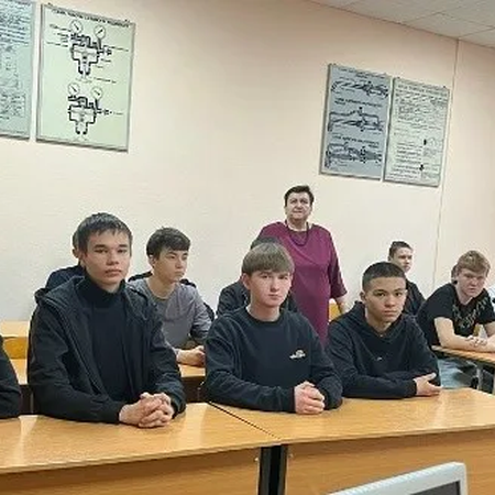 В ГРУППАХ ПЕРВОГО КУРСА ПРОШЕЛ ОТКРЫТЫЙ УРОК О ВРЕДЕ ЭЛЕКТРОННЫХ СИГАРЕТ