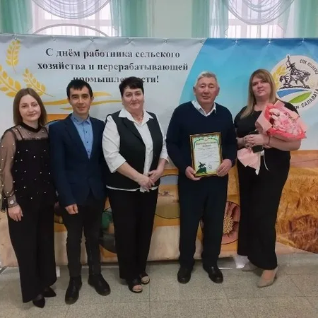 ПРЕДСТАВИТЕЛИ НАШЕГО КОЛЛЕДЖА ПОБЫВАЛИ НА ДНЕ СЕЛЬСКОГО ХОЗЯЙСТВА В С. ЗИРГАН