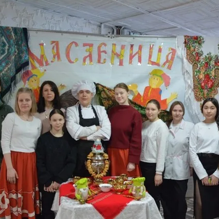 ВЕСЕЛАЯ МАСЛЕННИЦА В КОЛЛЕДЖЕ